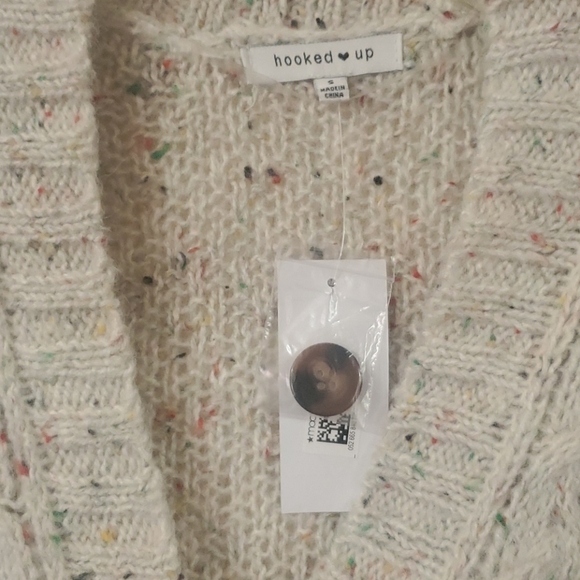 Hooked ❤ Up cardigan sweater size S NEW - Picture 2 of 8